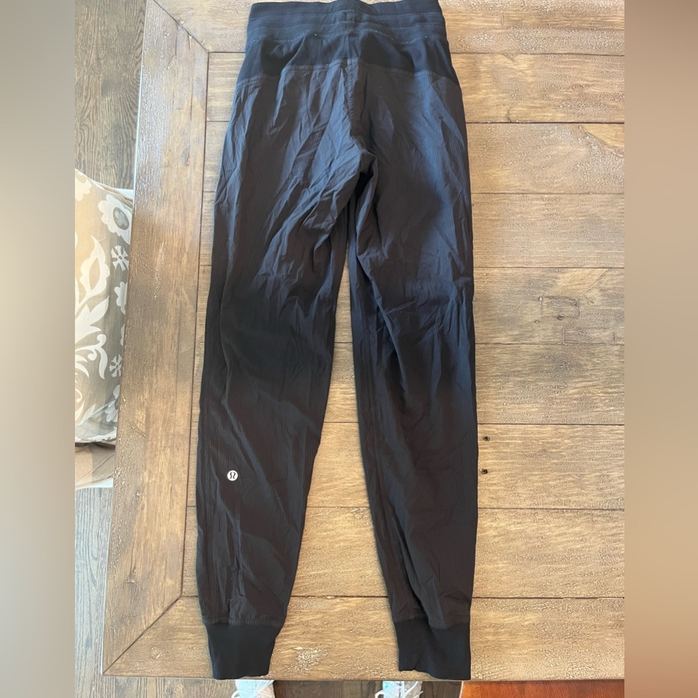 Lululemon joggers